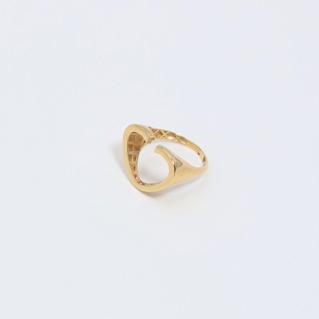 Jett Open Curve Ring